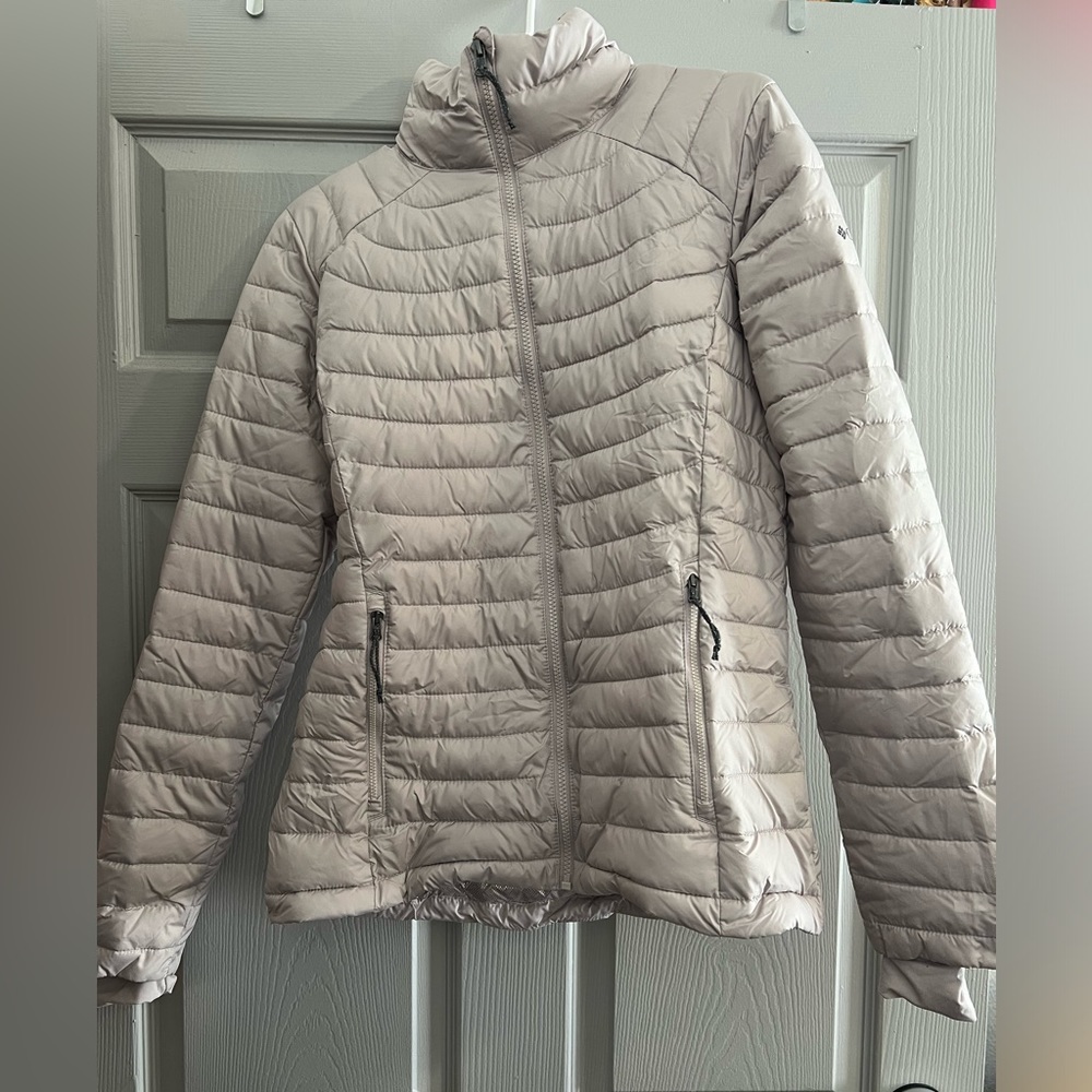 Columbia winter jacket. Never worn!